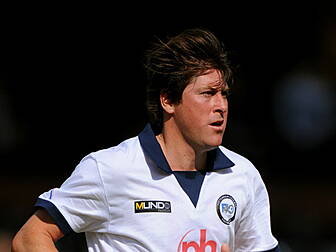 Darren Anderton lashes out ove...
